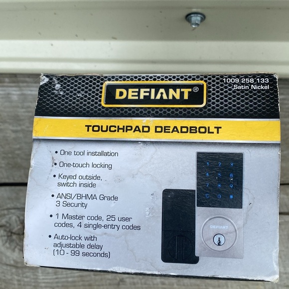 Defiant Slim Satin Nickel Electronic
Touchpad Deadbolt 1009258133 NWOT - Picture 1 of 7